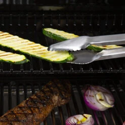 Broil King Baron 16-Inch Stainless Steel Precision Locking Tong Tool -BBQGrills Shop 64036 Baron Tong 12in Lifestyle 03