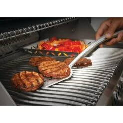 Napoleon PRO Stainless Steel Oversized Spatula -BBQGrills Shop Low Res JPG 70010 ProfessionalSpatula InUse Str