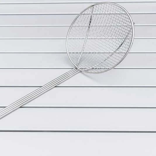 Camp Chef 18-Inch Long Handled Frying Skimmer 4 Camp Chef 18-Inch Long Handled Frying Skimmer - Image 4